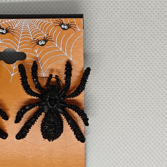 NWT Black Spider Earrings - Picture 3 of 3